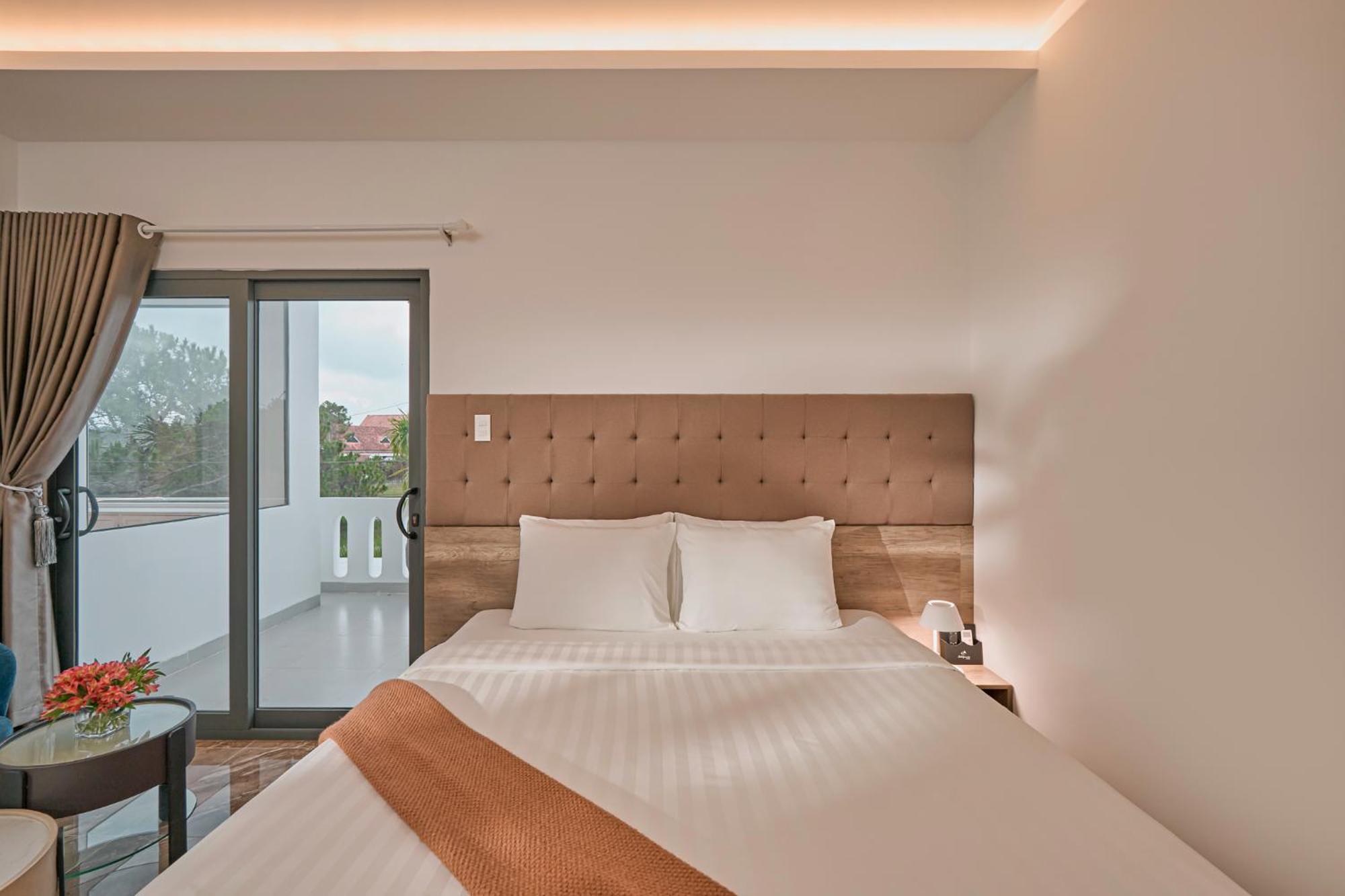 Hotel California 3*